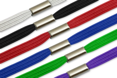 Gummiband zum Ring montiert